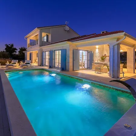 Villa Olive Paradise I By Istrialux *